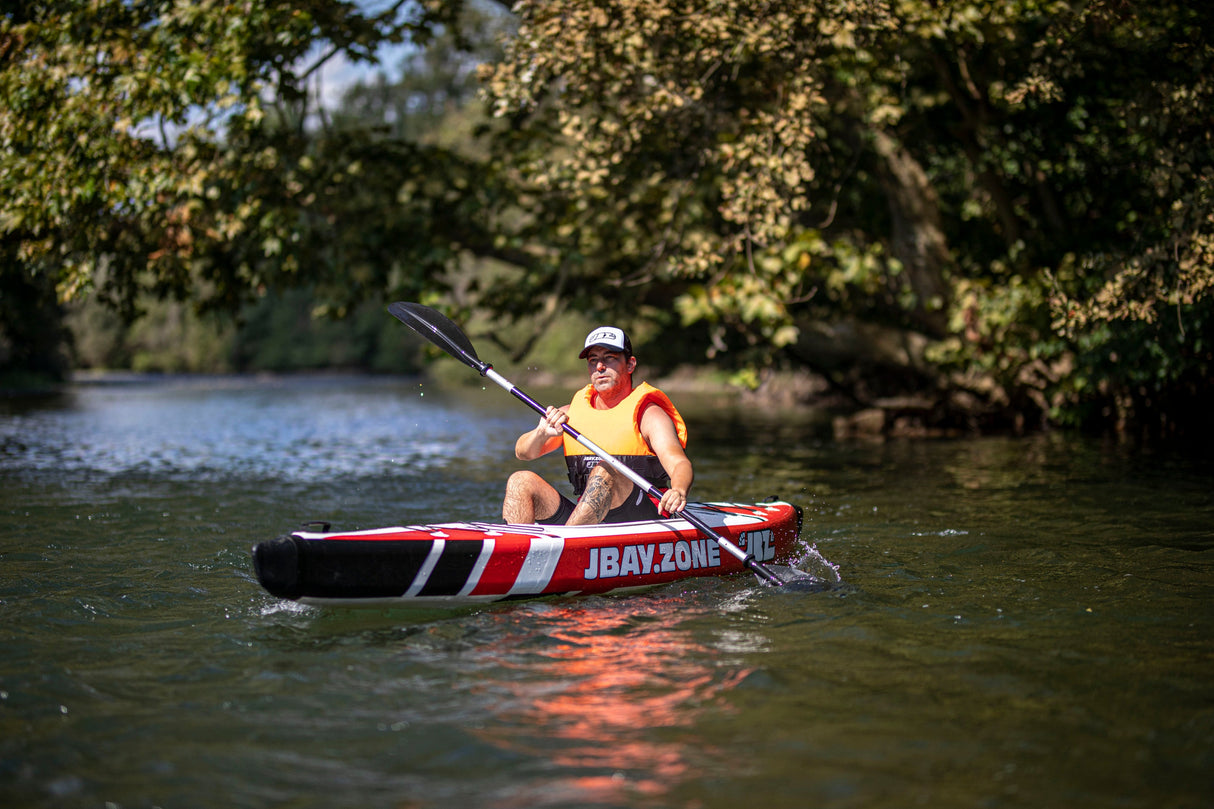 V-shape Mono Kayak - JBAY.ZONE Lunghezza 385cm + Seduta Semi-Rigida + Pagaia in Alluminio + Zaino Trasporto + Pompa + Kit Riparazioni + Valvola Scarico Rapido Linea Jbay.zone - TIMESPORT24